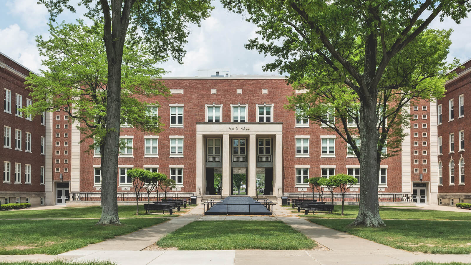 Eminent Education Institute
